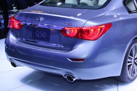 Infiniti Q50 - Kỷ nguyên mới - 11 Đuôi xe là phần có ít sự thay đổi nhất của Q50 so với xe G37